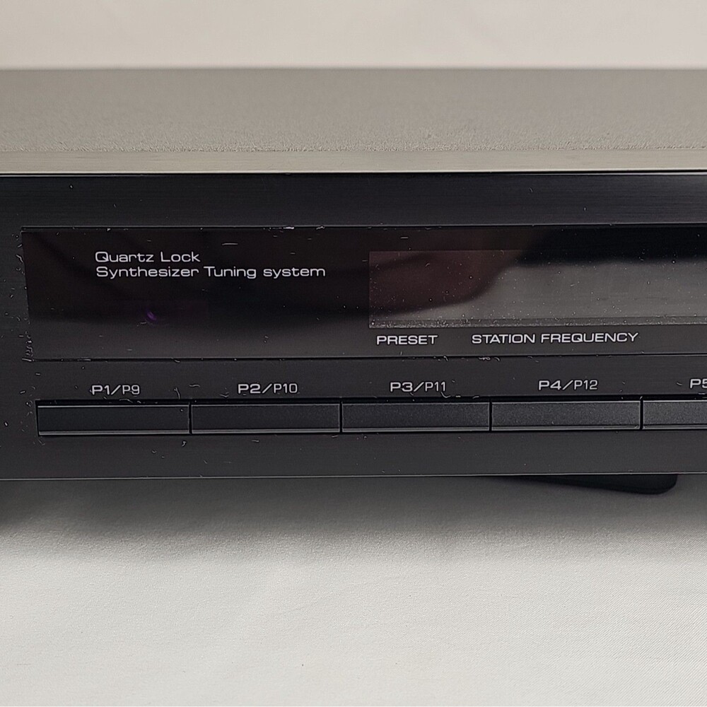 Yamaha T-60 Natural Sound AM/FM Stereo Tuner Digital Vintage Tested Working